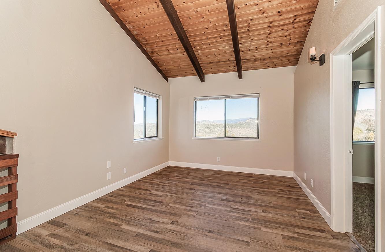 44075 Rocky Ridge Rd, Coarsegold, CA 93614