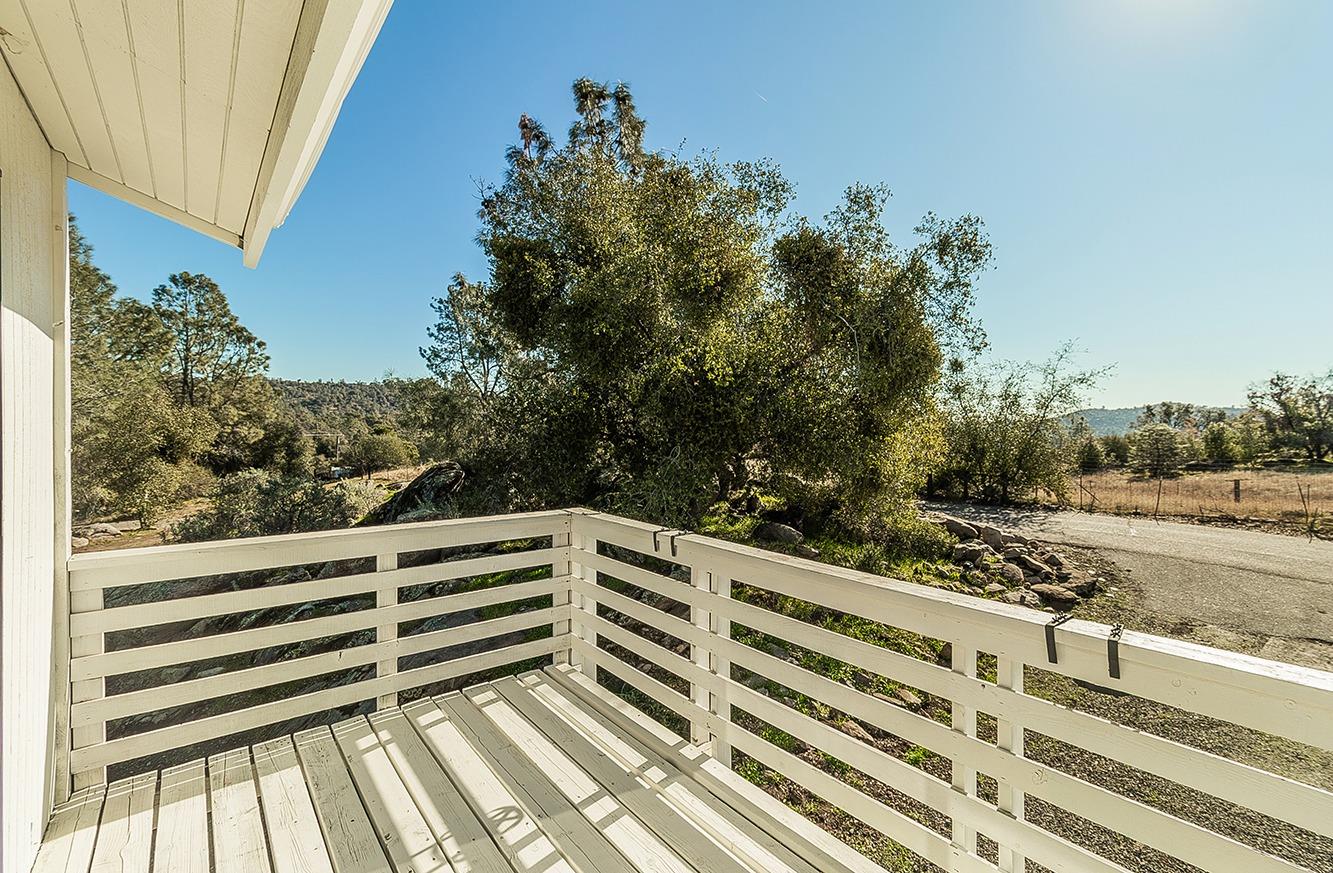 44075 Rocky Ridge Rd, Coarsegold, CA 93614