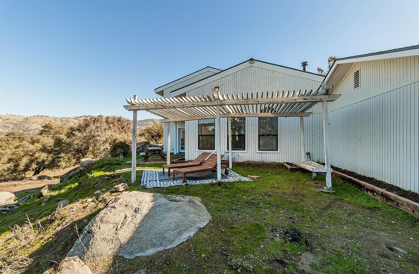 44075 Rocky Ridge Rd, Coarsegold, CA 93614