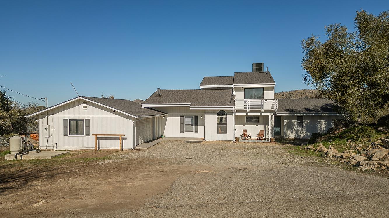 44075 Rocky Ridge Rd, Coarsegold, CA 93614