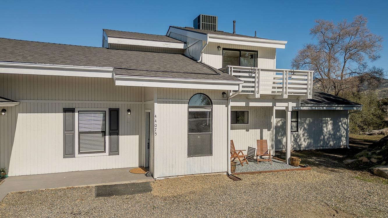 44075 Rocky Ridge Rd, Coarsegold, CA 93614