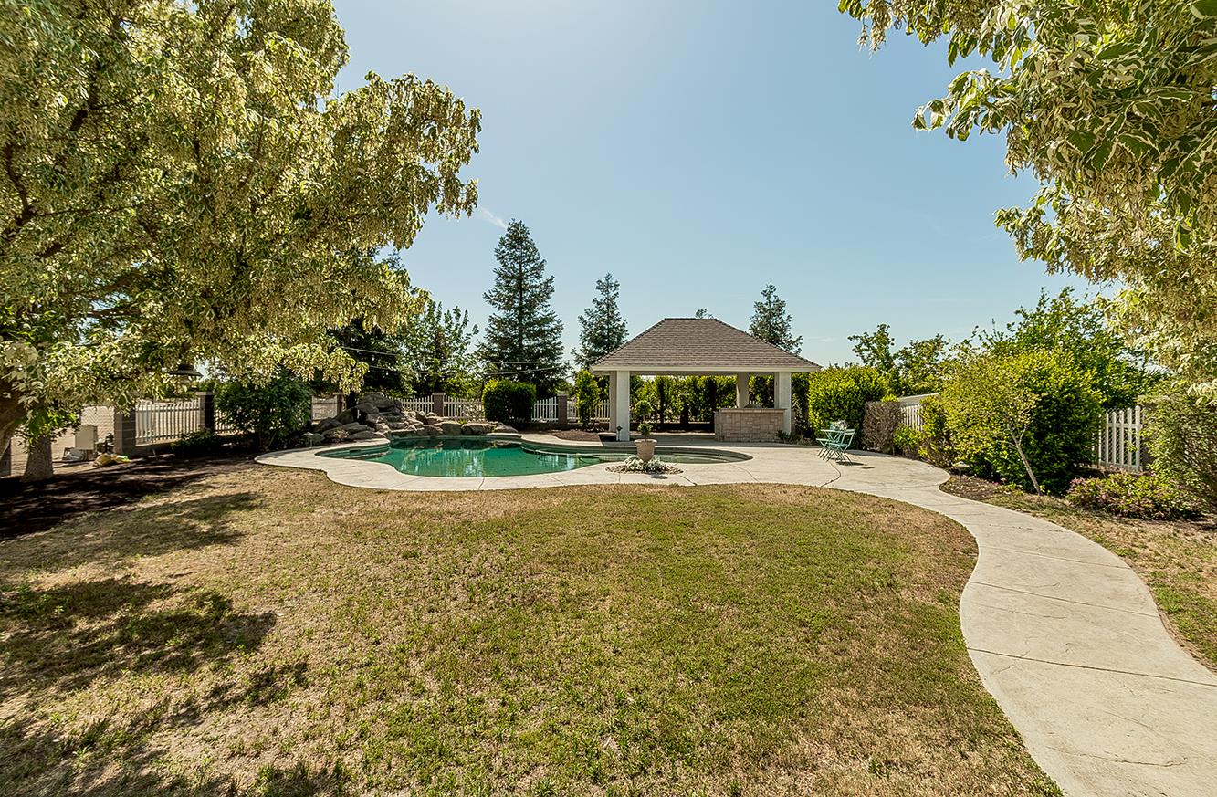 16695 Indianola Ave, Kingsburg, CA 93631