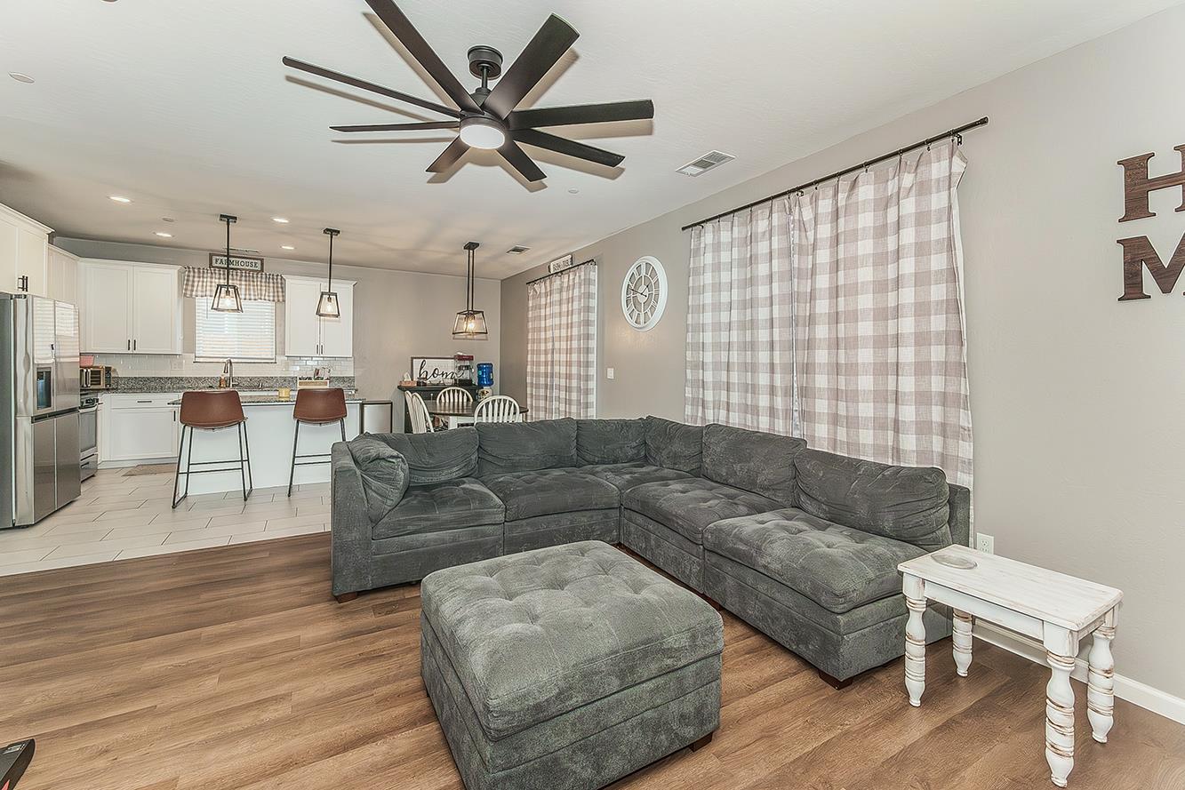 212 Panther St, Reedley, CA 93654