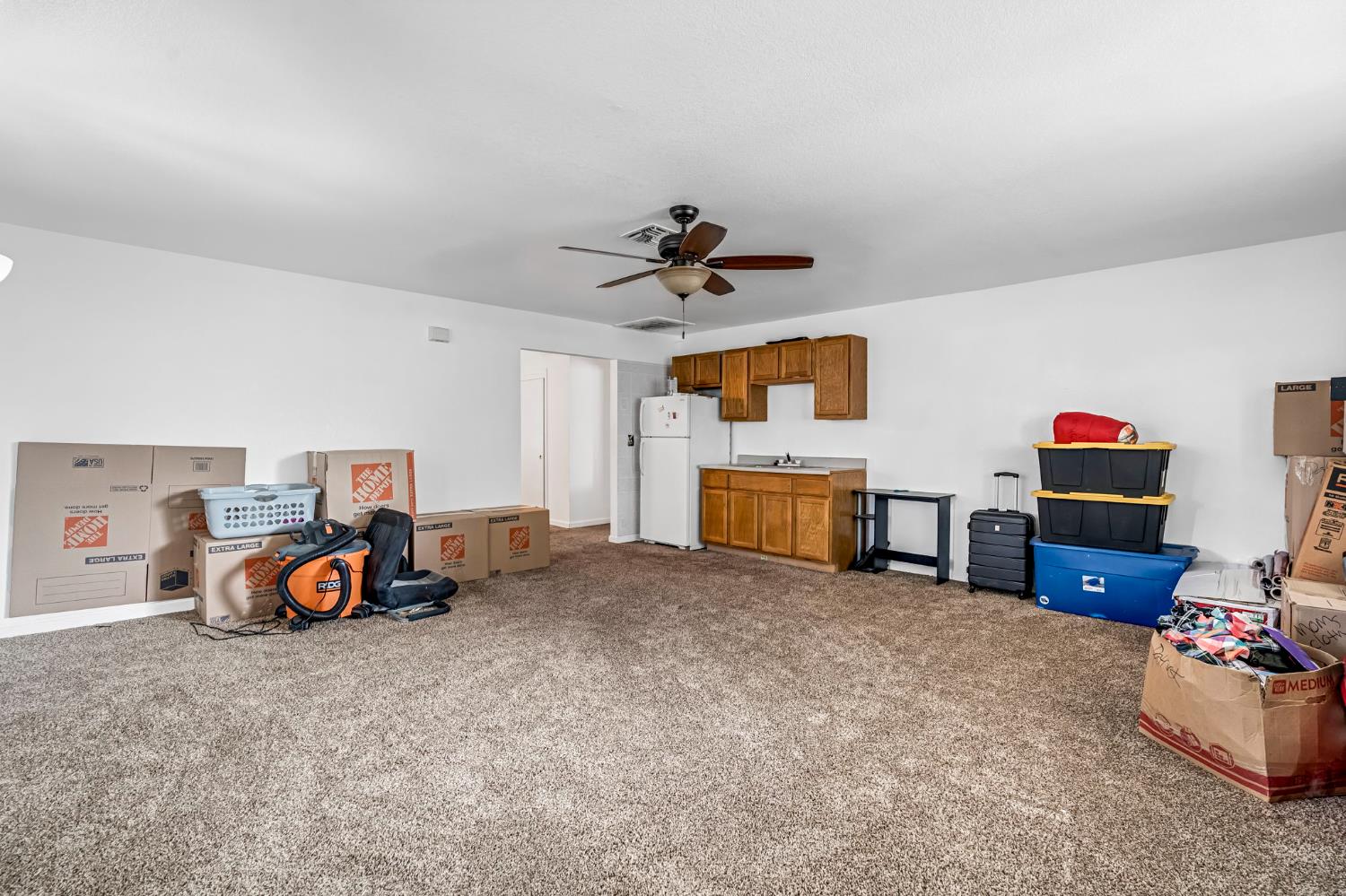 2469 Shaft St, Selma, CA 93662