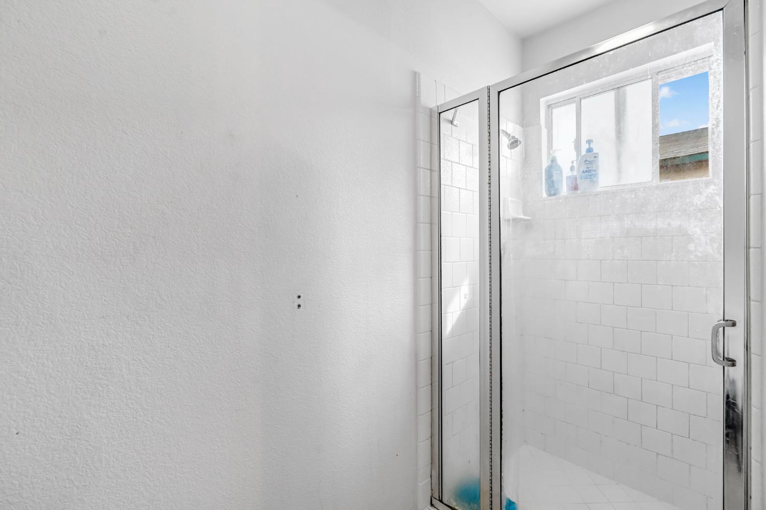 2469 Shaft St, Selma, CA 93662