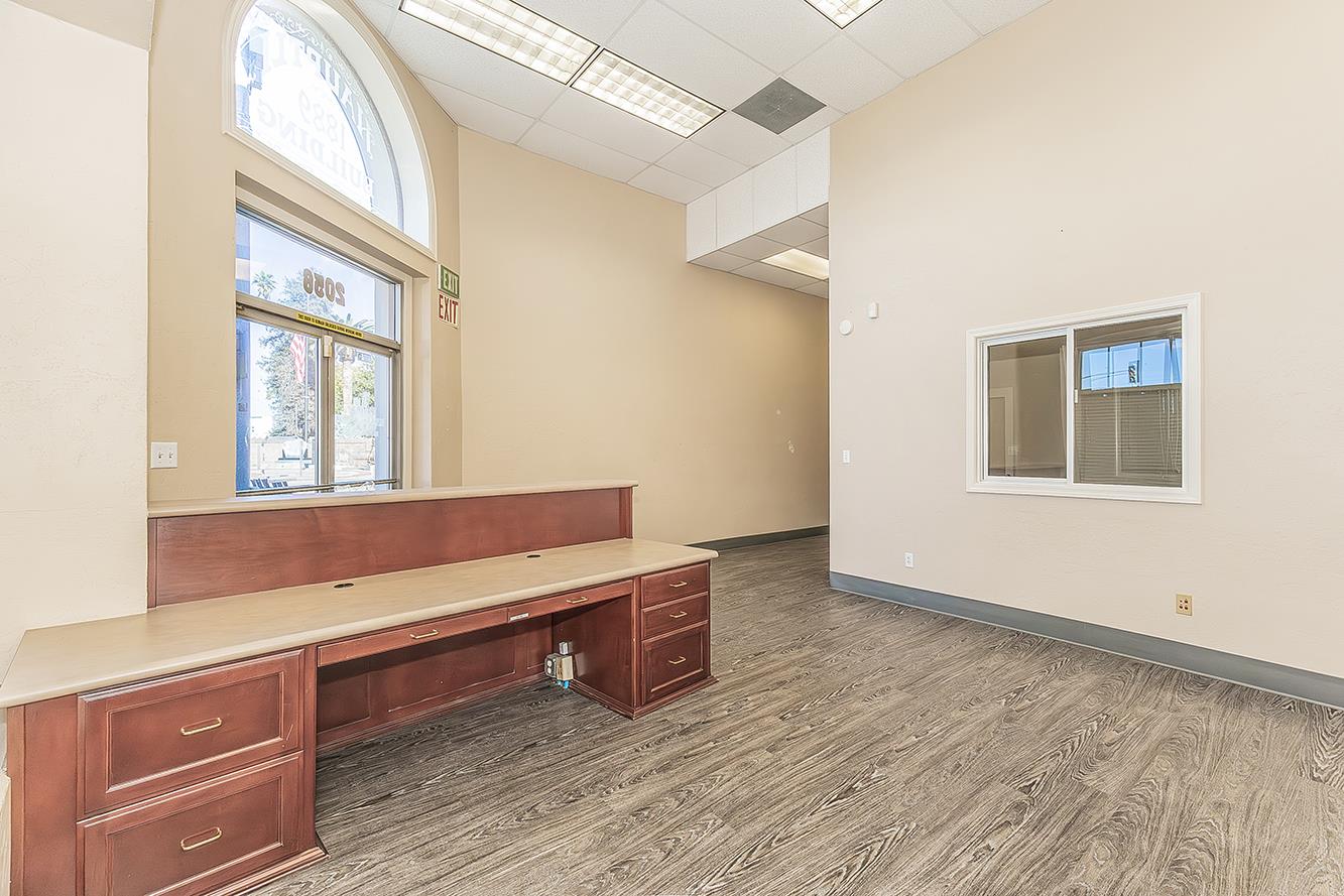 2056 2Nd St, Selma, CA 93662