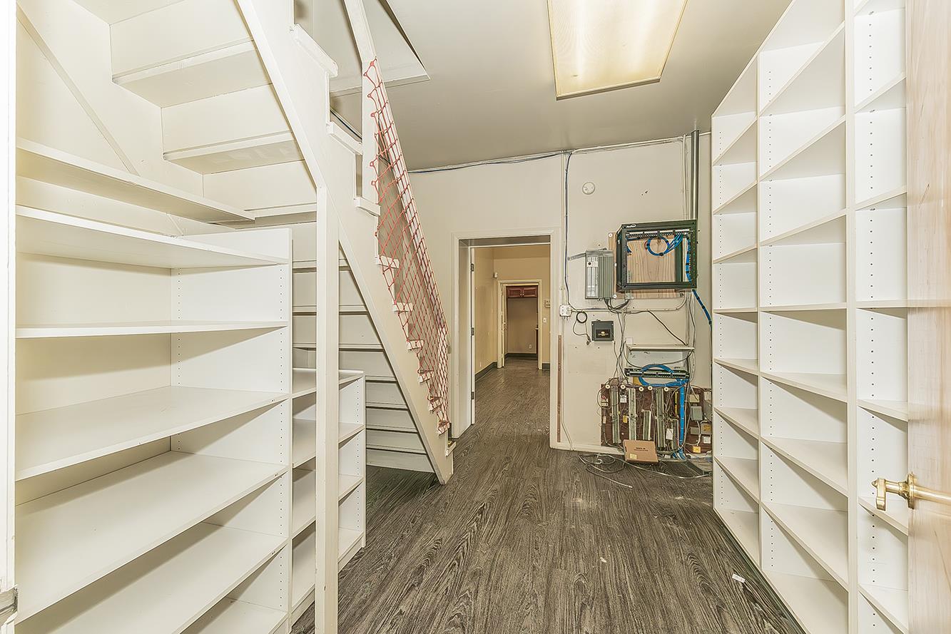 2056 2Nd St, Selma, CA 93662