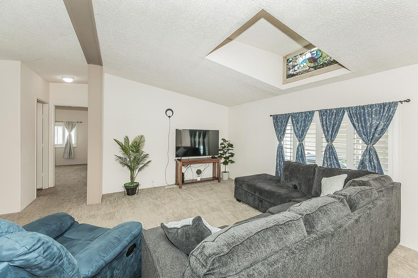1551 6th Ave #35, Kingsburg, CA 93631