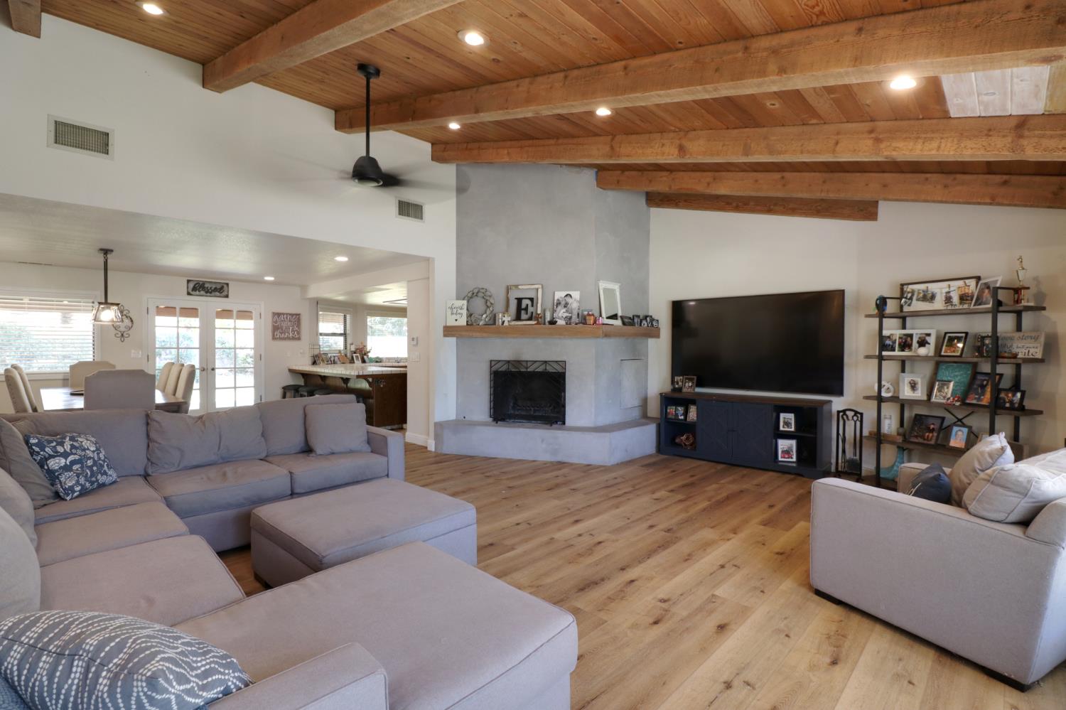 3029 Cypress Ave, Kingsburg, CA 93631