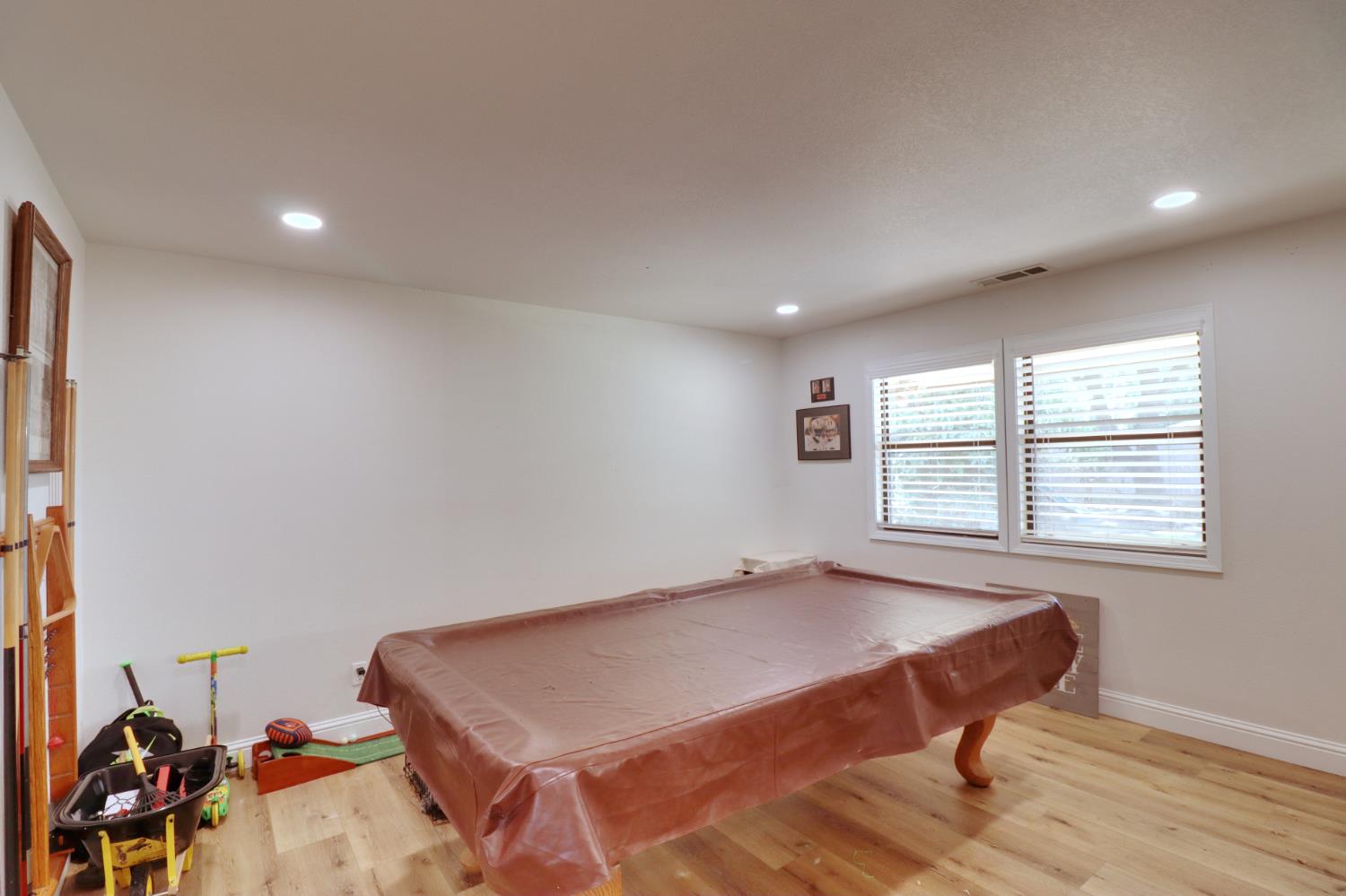 3029 Cypress Ave, Kingsburg, CA 93631